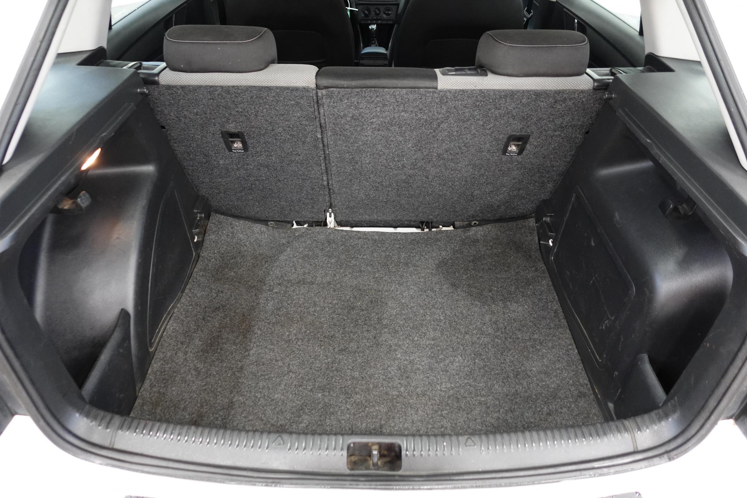 Škoda Rapid, 2014 - pohled č. 7