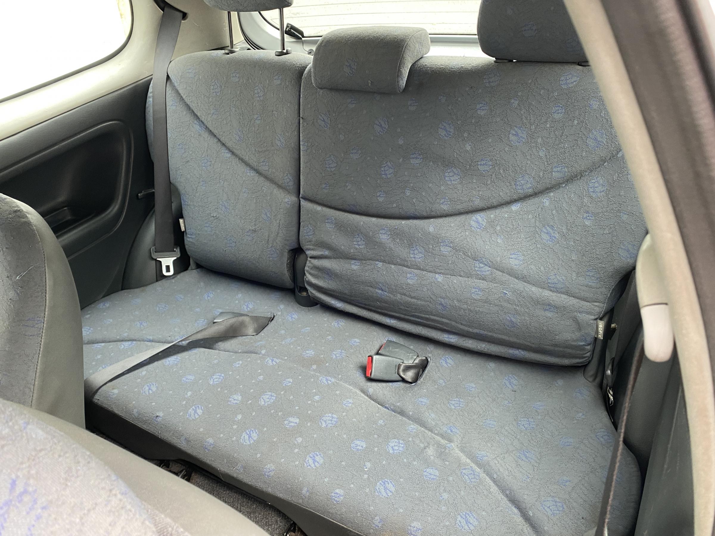 Toyota Yaris, 2001 - pohled č. 10