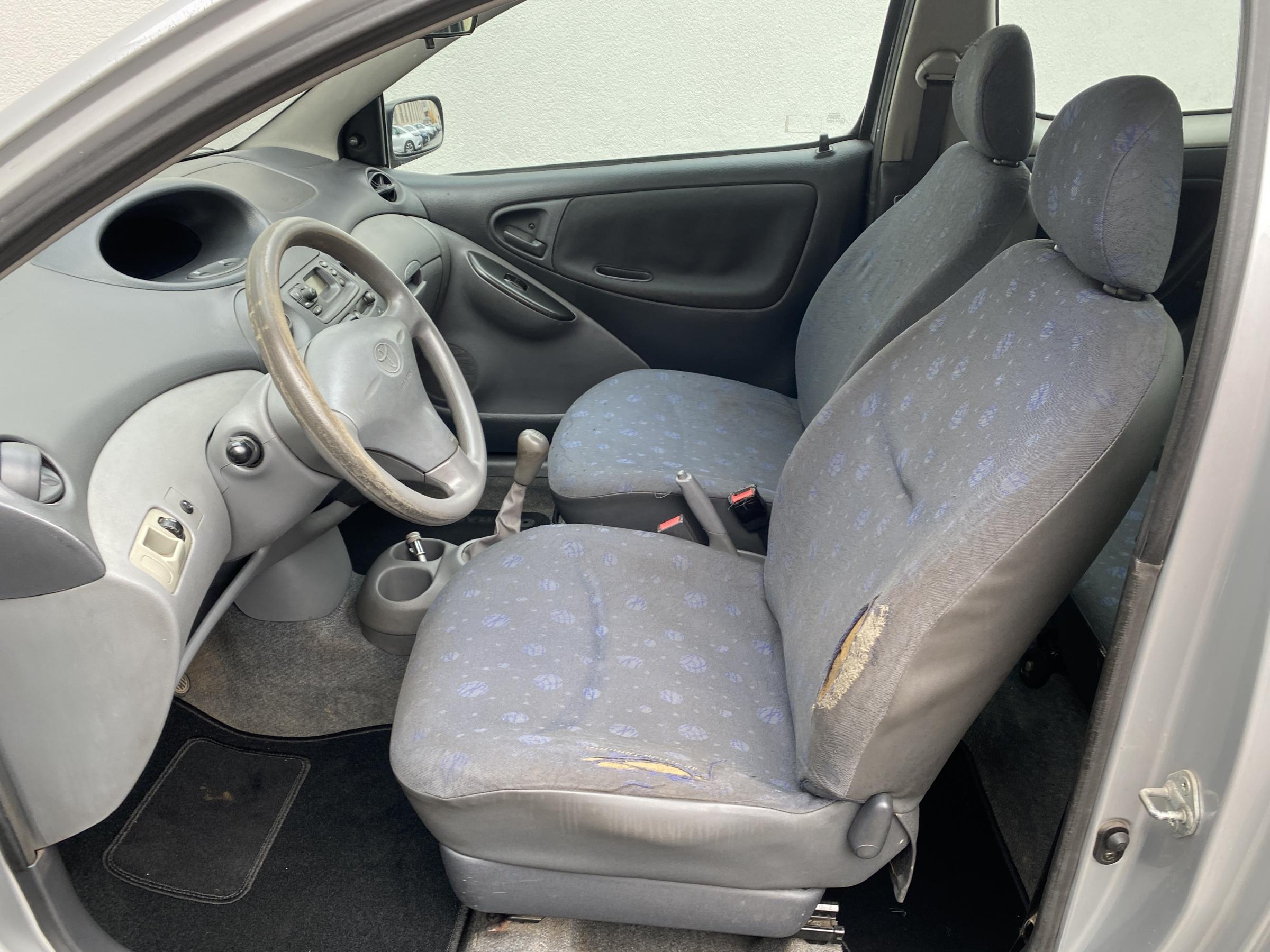 Toyota Yaris, 2001 - pohled č. 9