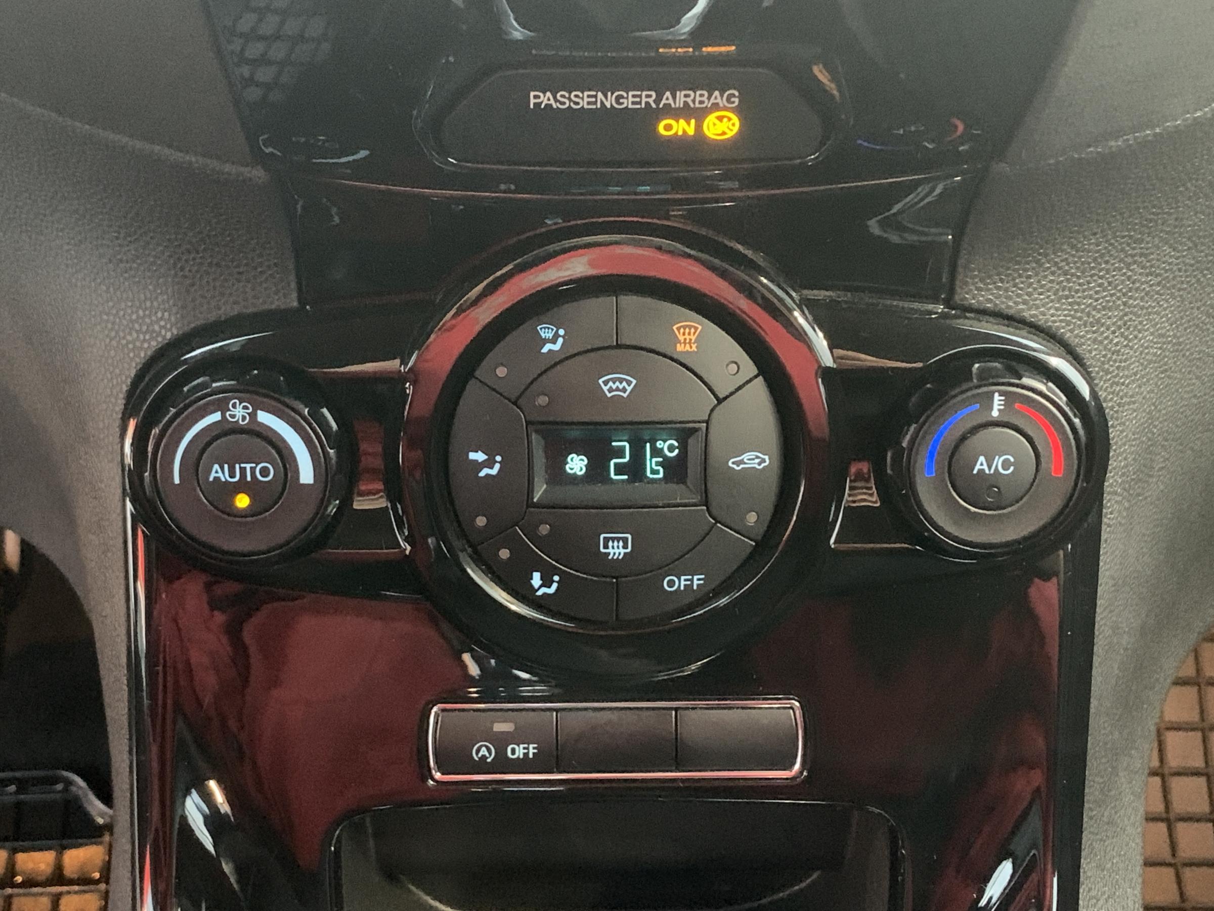 Ford Fiesta, 2012 - pohled č. 16