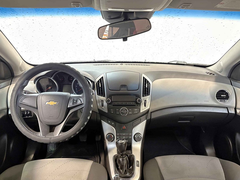 Chevrolet Cruze 1.6i 