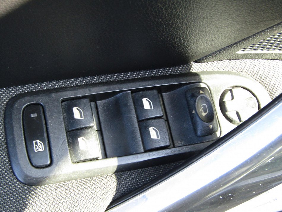 Peugeot 308 2.0 HDi 