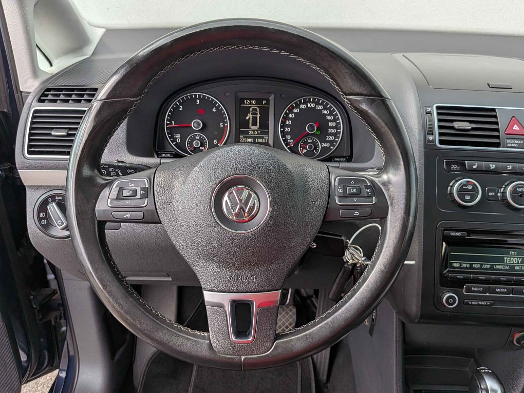 Volkswagen Touran 2.0TDi 