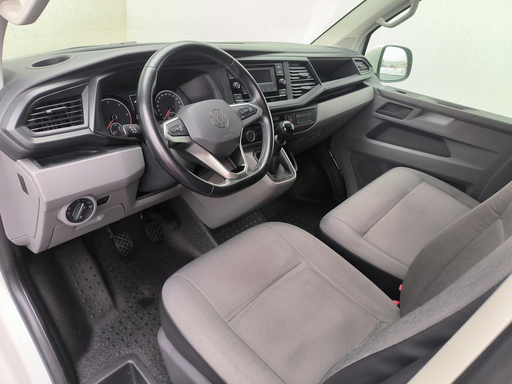 Volkswagen Transporter 2.0TDi  L2H1 T6.1