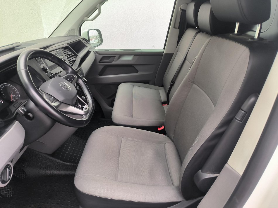 Volkswagen Transporter 2.0TDi  L2H1 T6.1