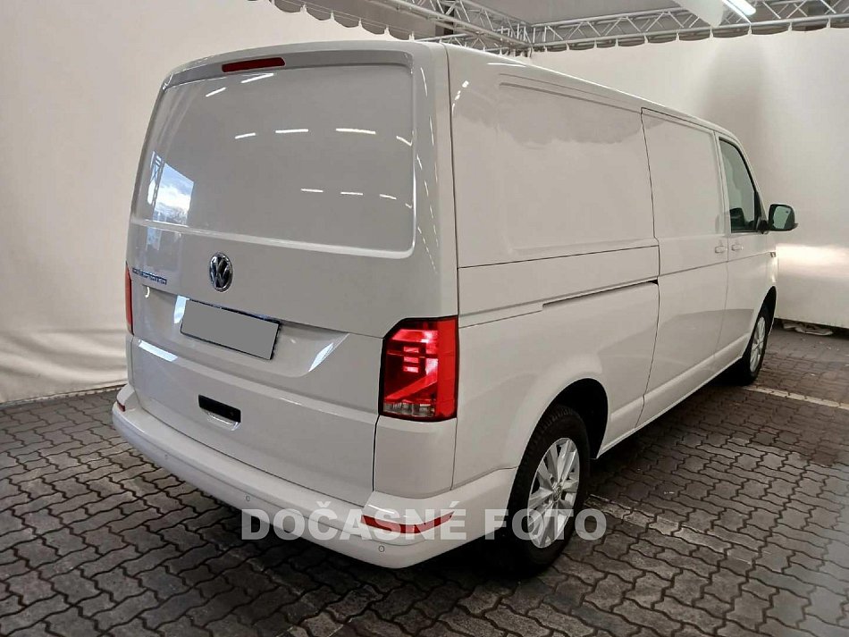 Volkswagen Transporter 2.0TDi  L2H1 T6.1