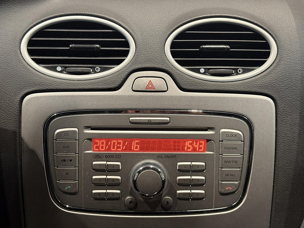 Ford Focus 1.6i BlackMagic