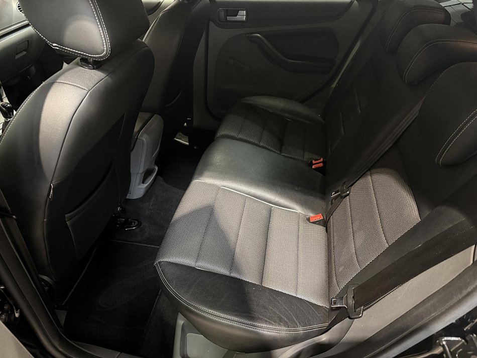 Ford Focus 1.6i BlackMagic