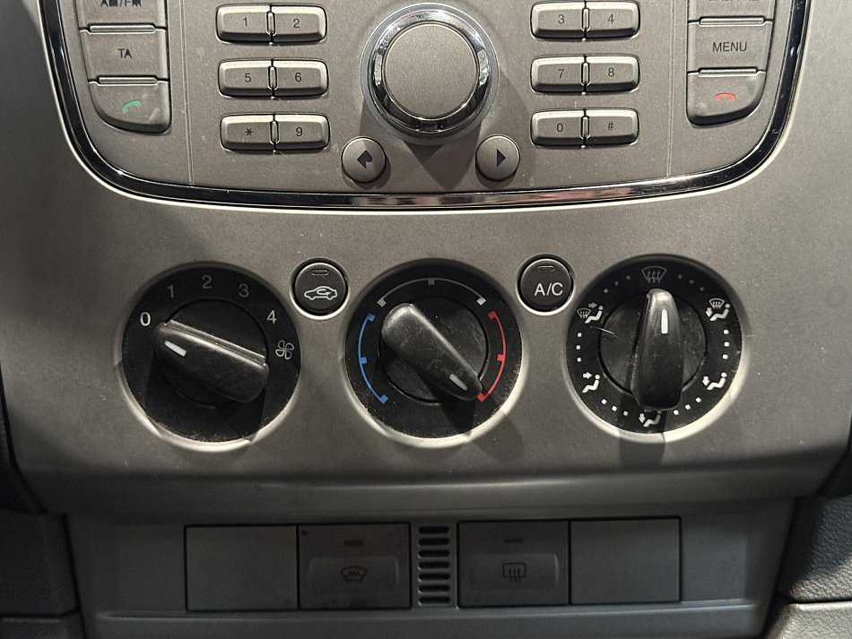 Ford Focus 1.6i BlackMagic