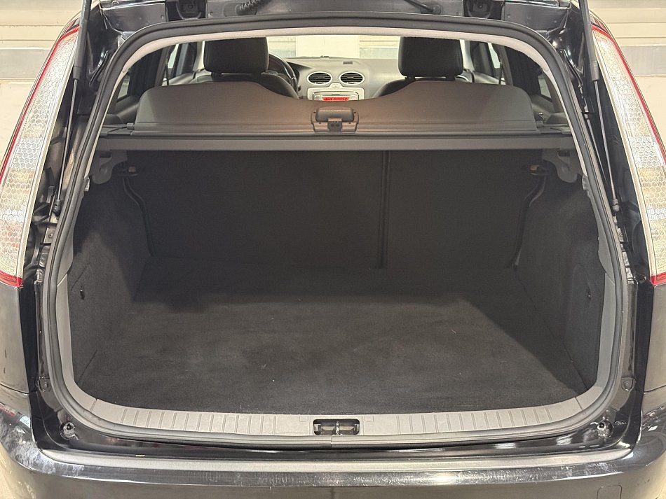 Ford Focus 1.6i BlackMagic