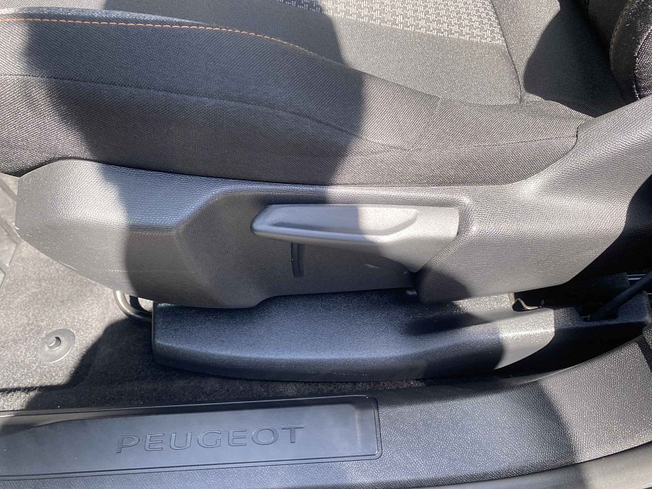 Peugeot 5008 1.5 HDi Active