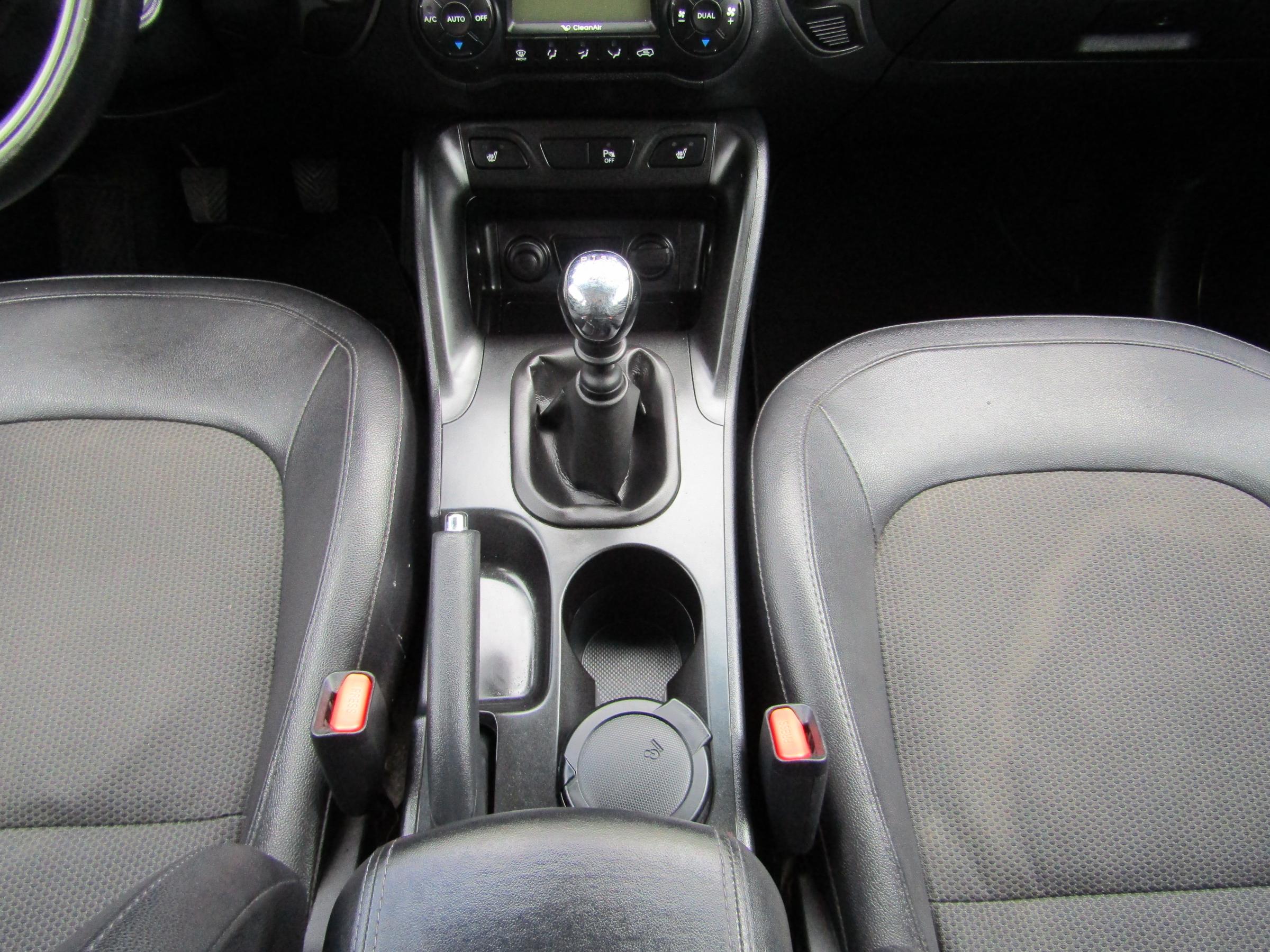 Hyundai ix35, 2013 - pohled č. 16