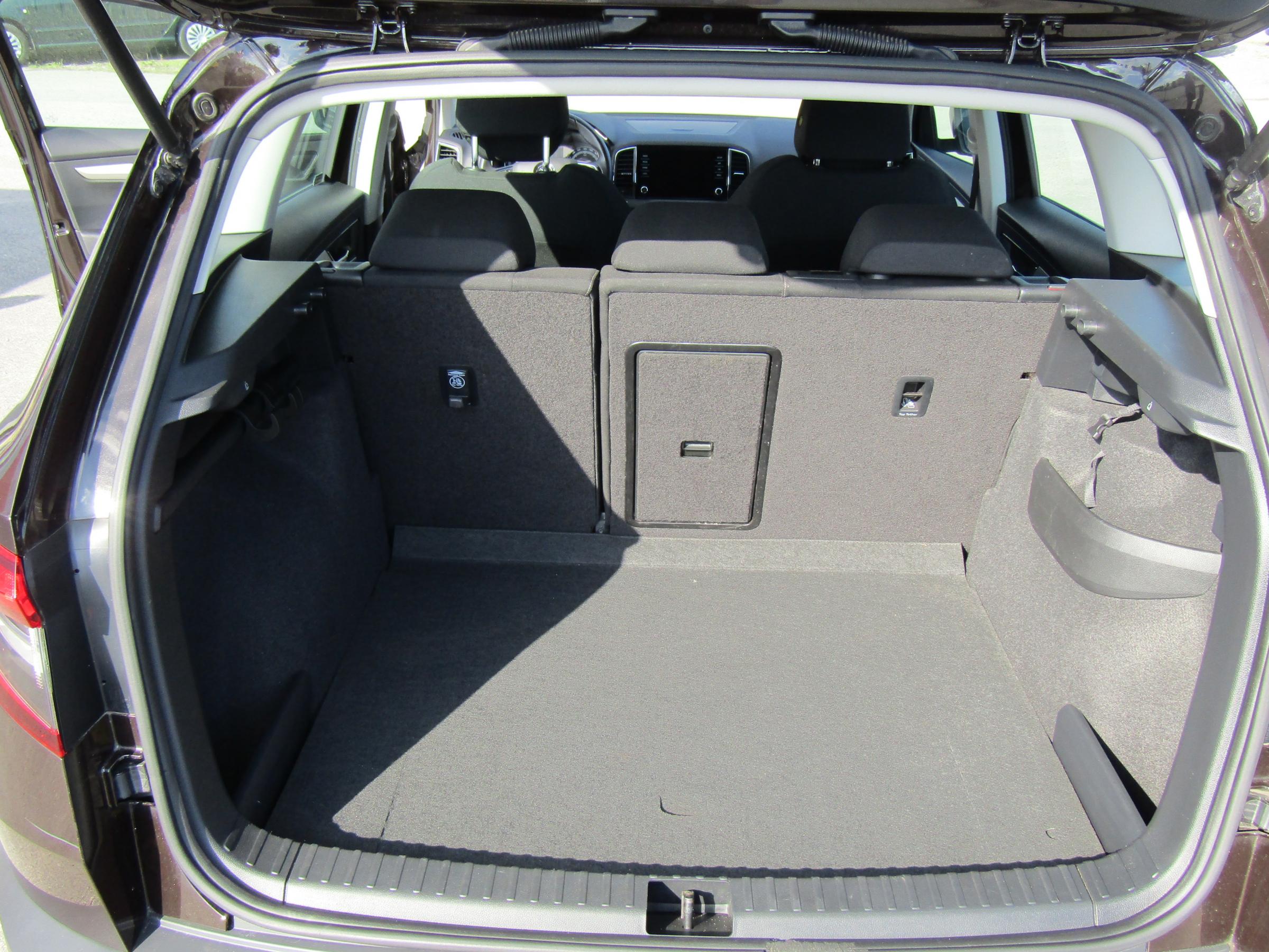 Škoda Karoq, 2019 - pohled č. 10