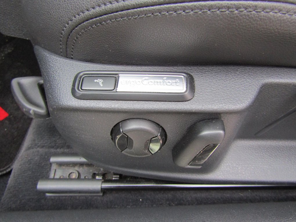 Volkswagen Passat 2.0TDi Highline