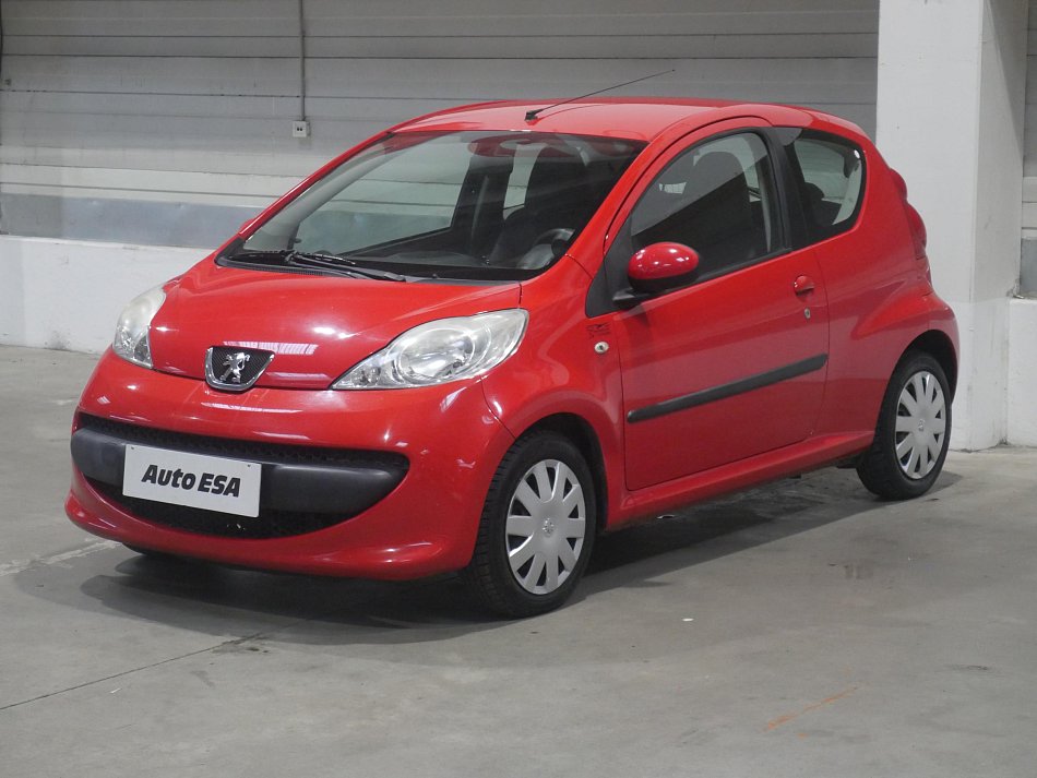 Peugeot 107 1.0i 