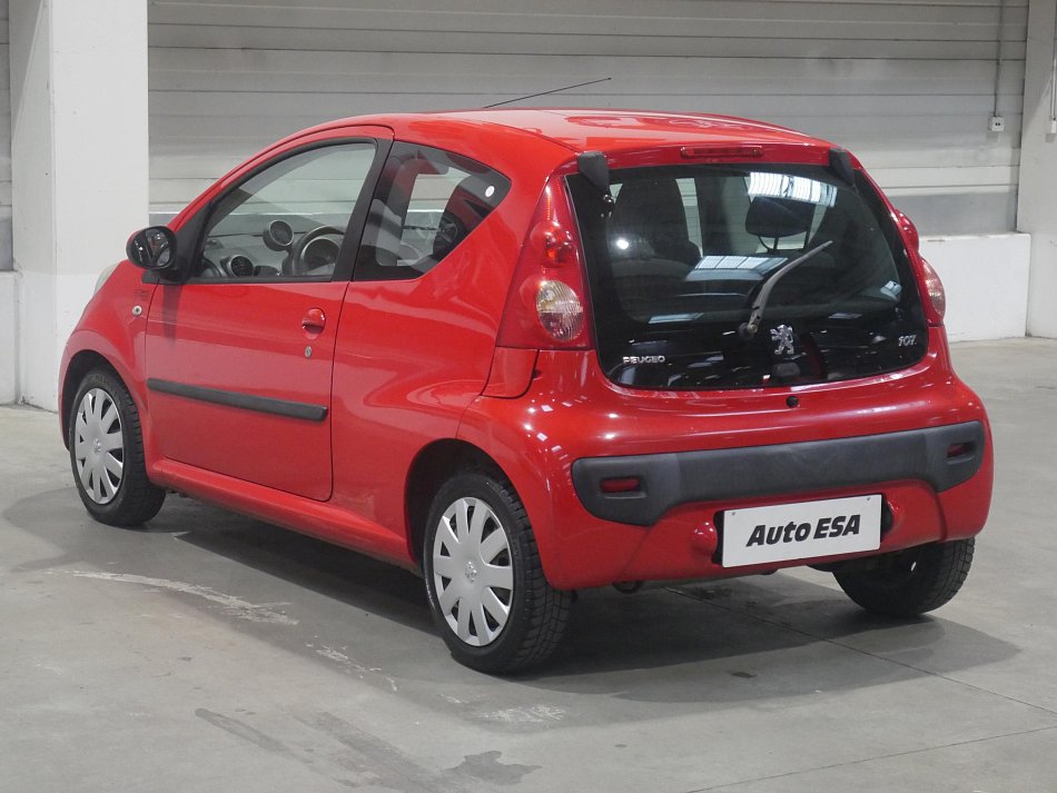 Peugeot 107 1.0i 