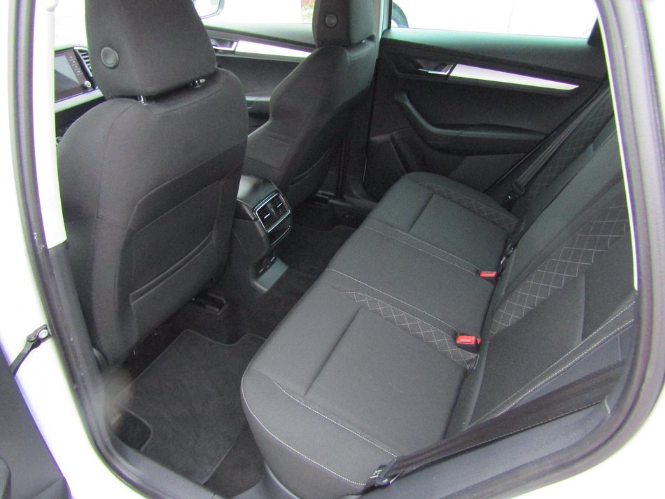 Škoda Karoq 1.0 TSi Ambition