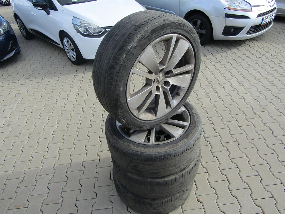 Škoda Superb III 2.0 TDi Style