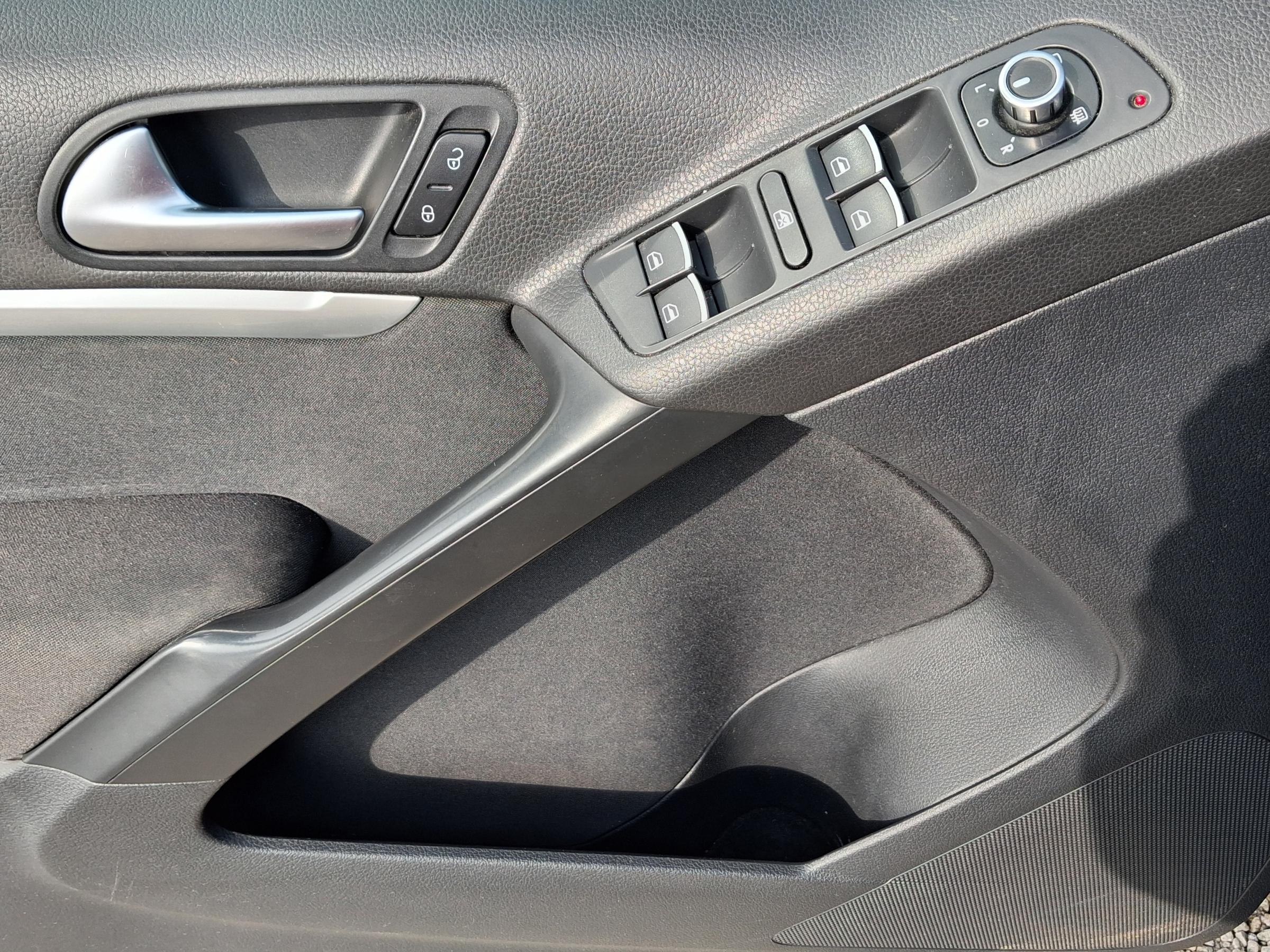 Volkswagen Tiguan, 2011 - pohled č. 11