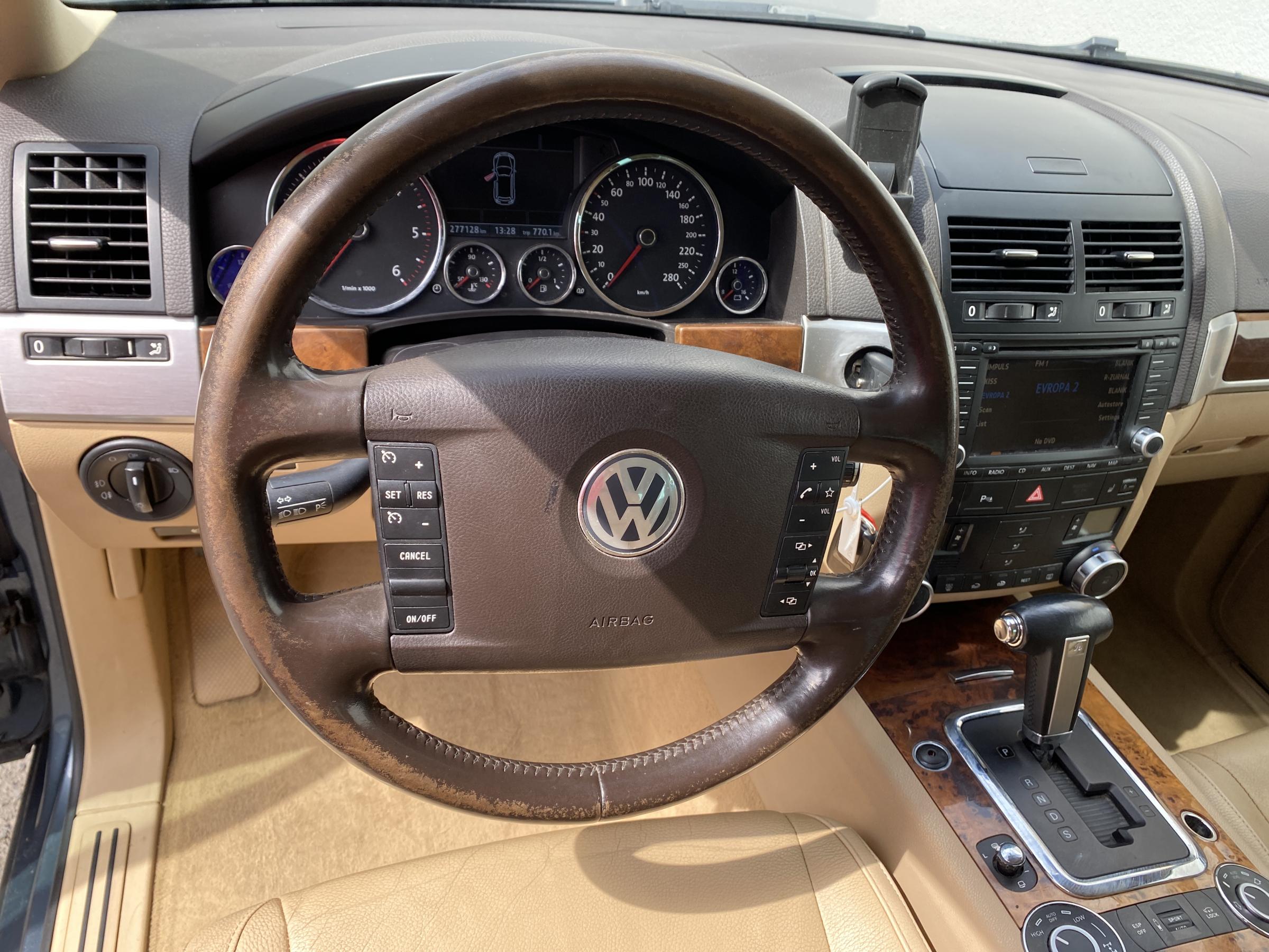 Volkswagen Touareg, 2007 - pohled č. 16