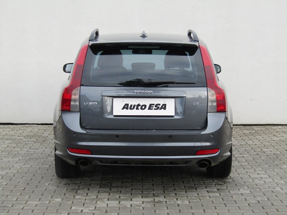 Volvo V50 2.4D 