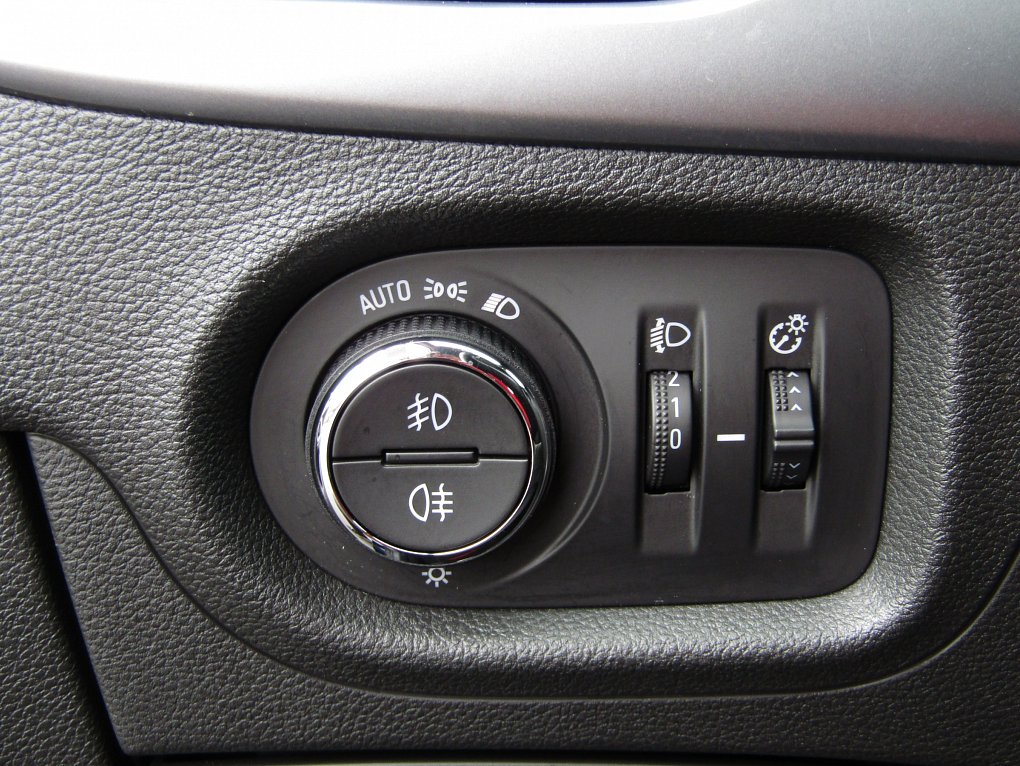 Opel Astra 1.6 CDTi 