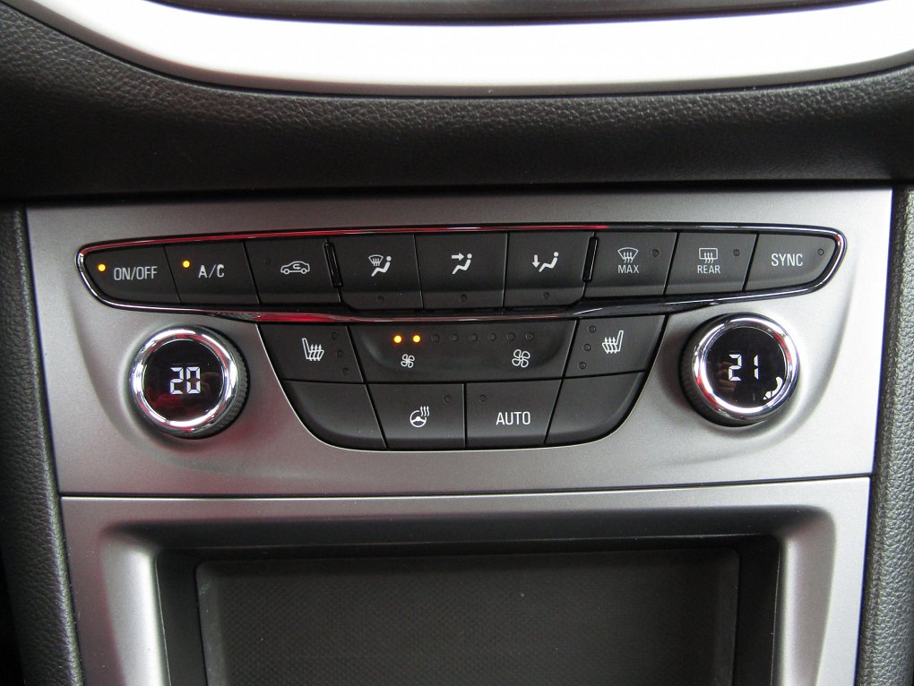 Opel Astra 1.6 CDTi 