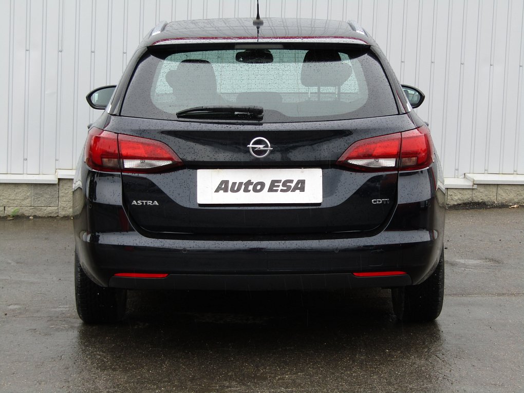Opel Astra 1.6 CDTi 