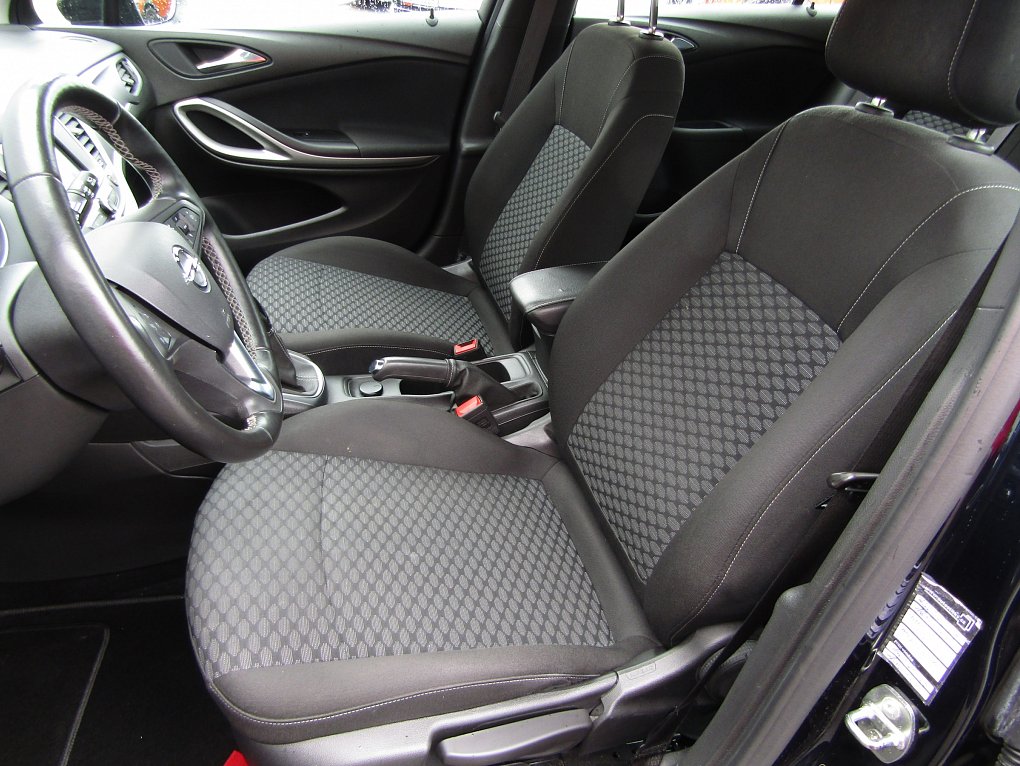 Opel Astra 1.6 CDTi 