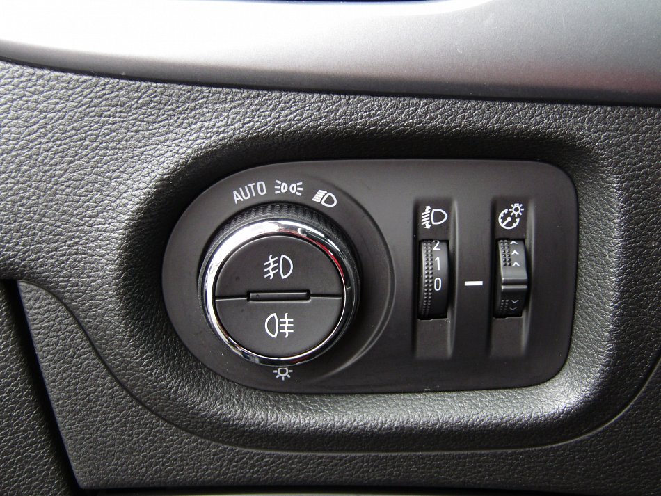 Opel Astra 1.6 CDTi 