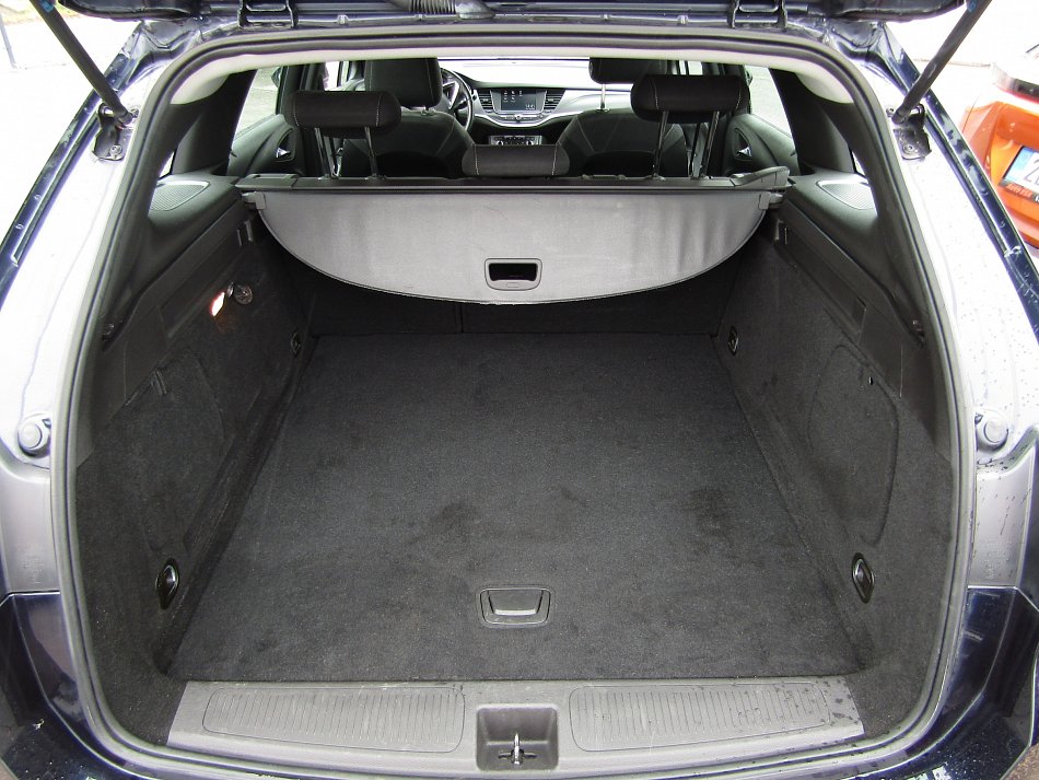 Opel Astra 1.6 CDTi 