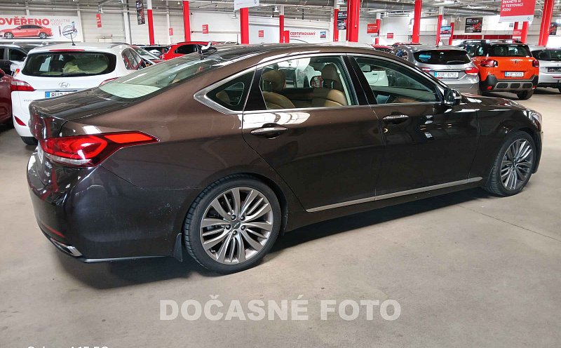 Hyundai Genesis 3.860 i 