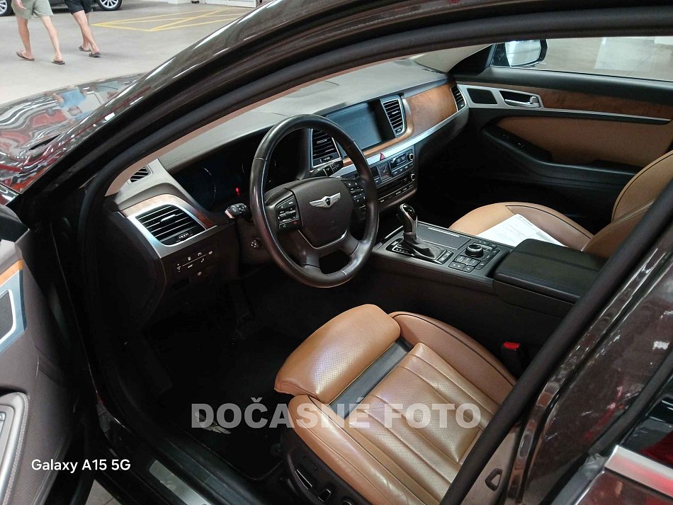 Hyundai Genesis 3.860 i 