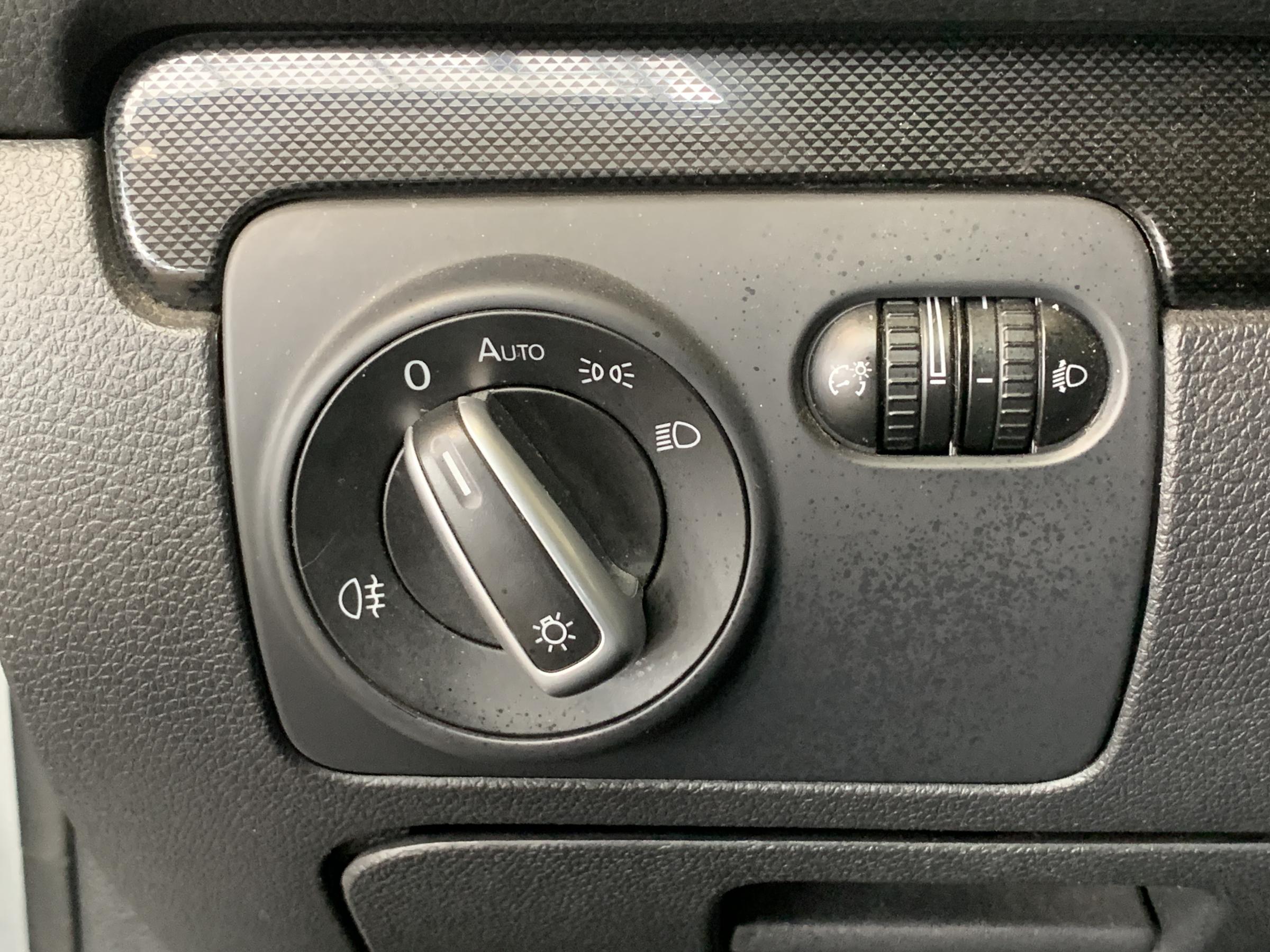 Volkswagen Golf, 2009 - pohled č. 18