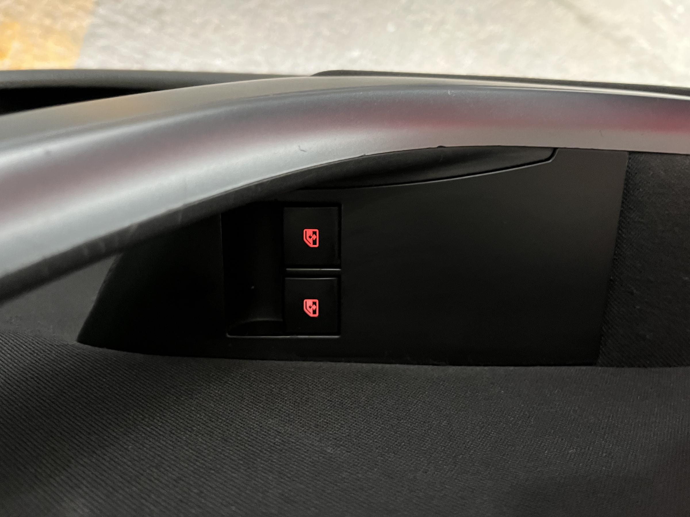 Opel Astra, 2013 - pohled č. 17