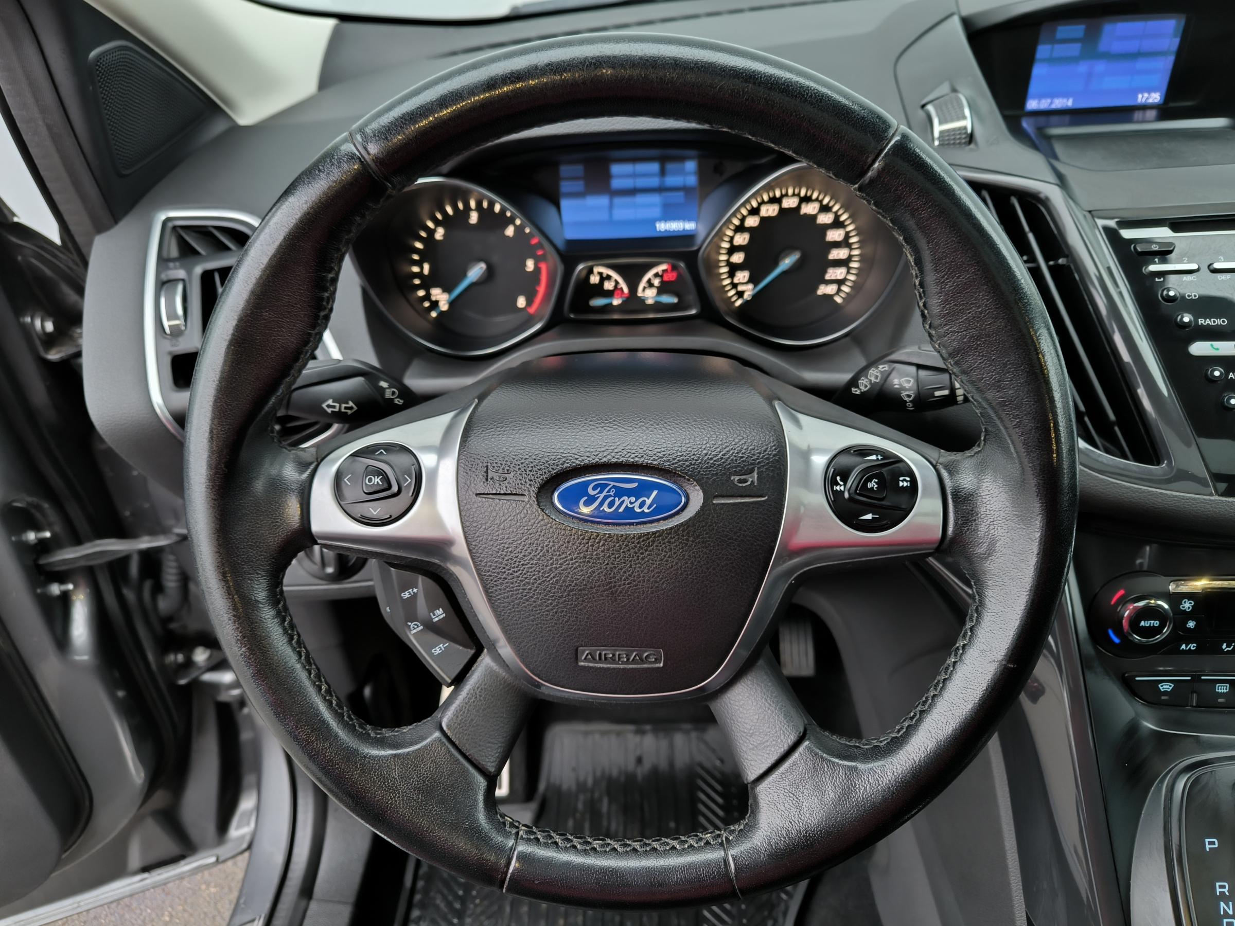 Ford Kuga, 2014 - pohled č. 13