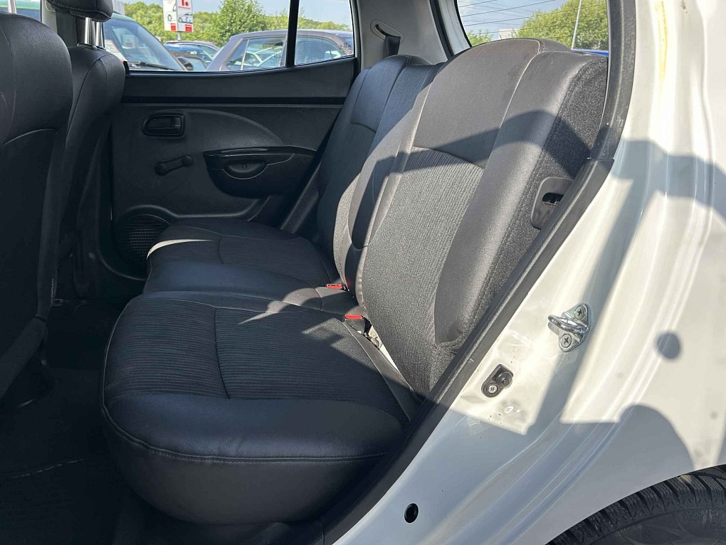 Kia Picanto 1.0i 
