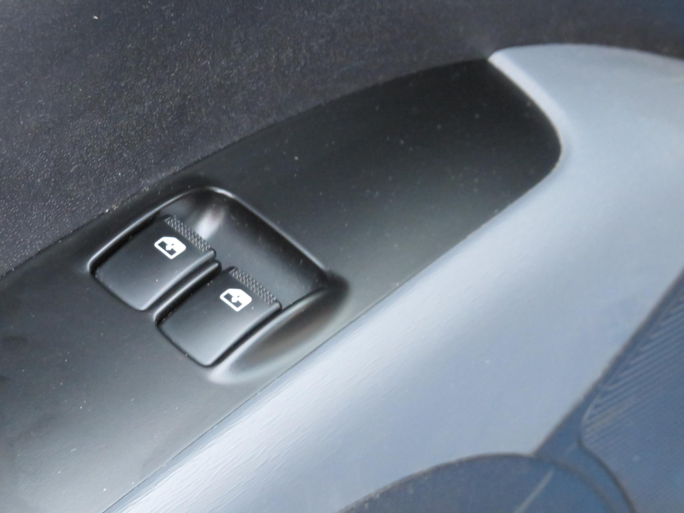 Hyundai i10, 2008 - pohled č. 12