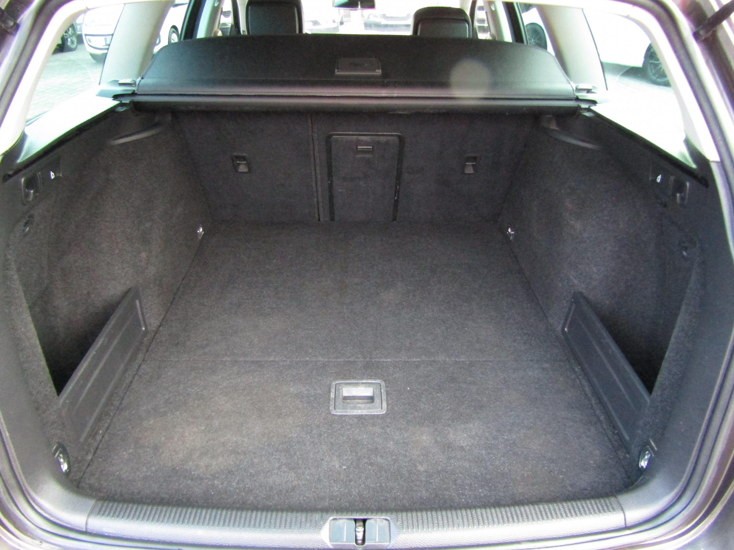 Volkswagen Passat, 2014 - pohled č. 7