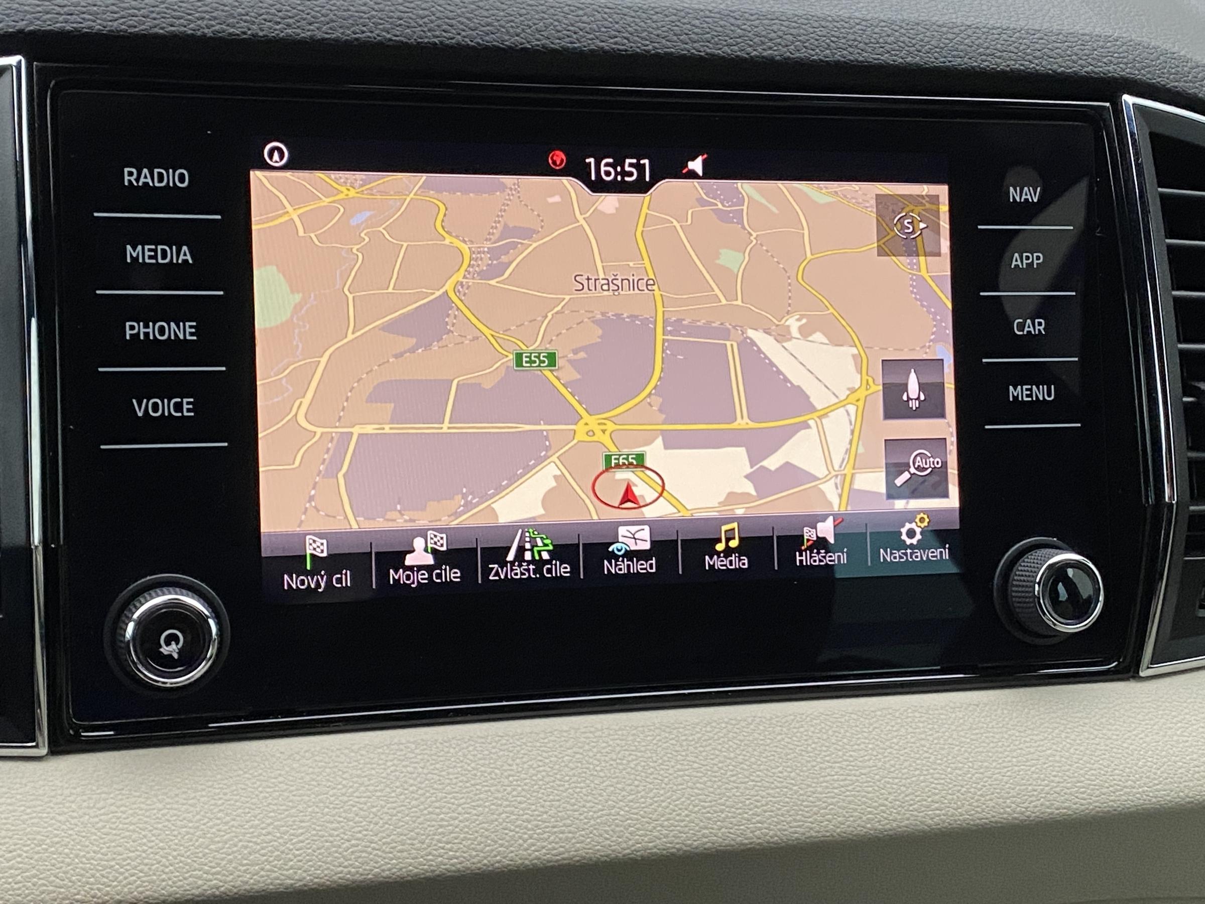 Škoda Karoq, 2018 - pohled č. 17