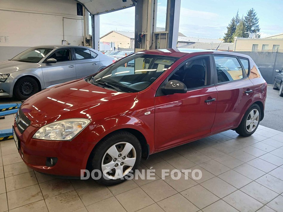 Kia Ceed 1.4i 