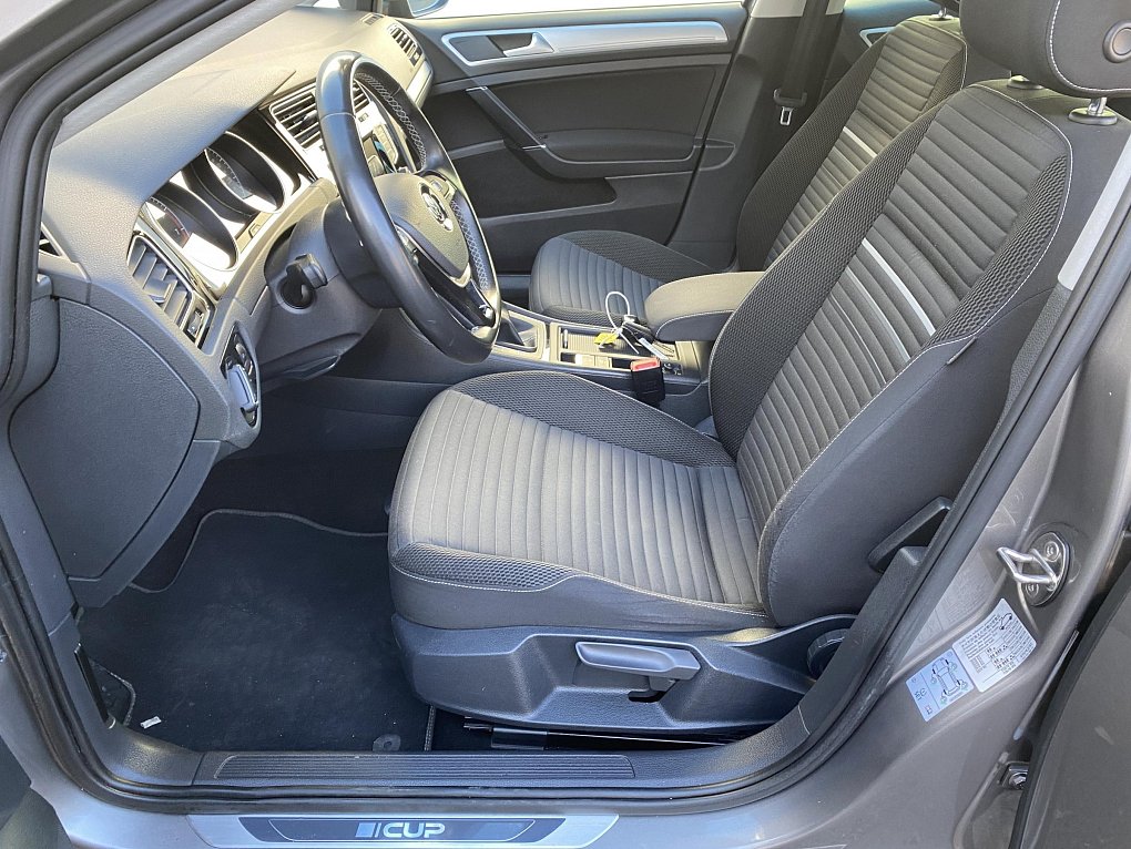 Volkswagen Golf 1.2TSi 