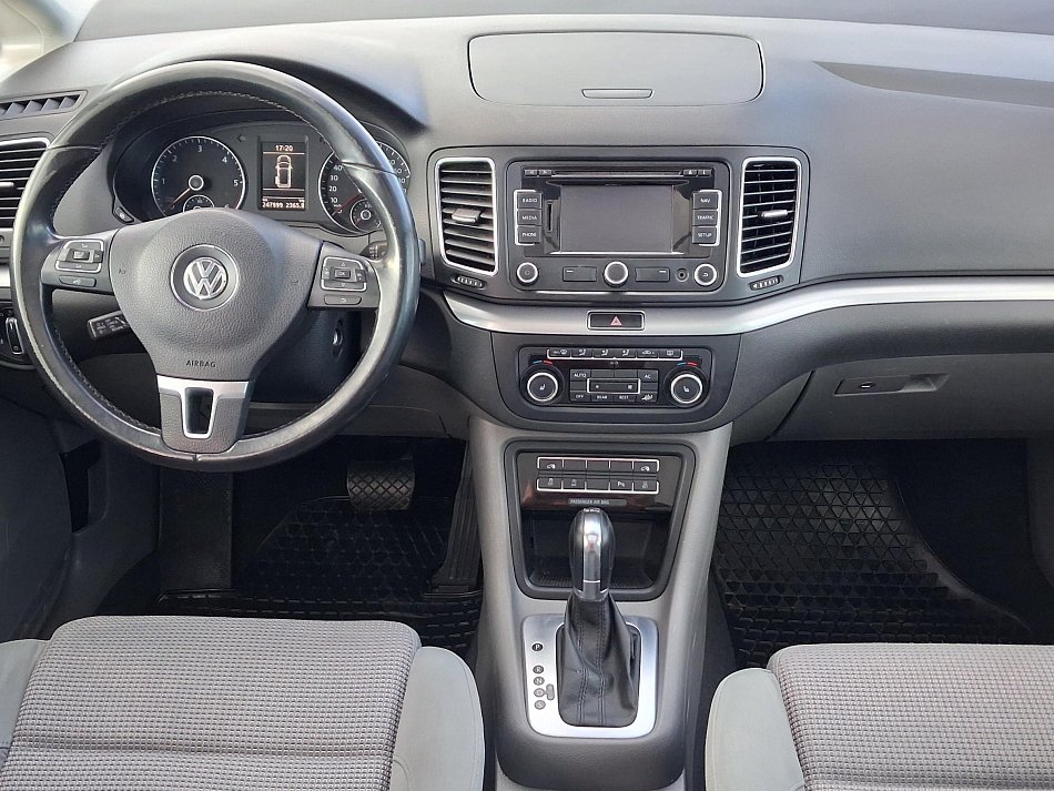 Volkswagen Sharan 2.0TDi 