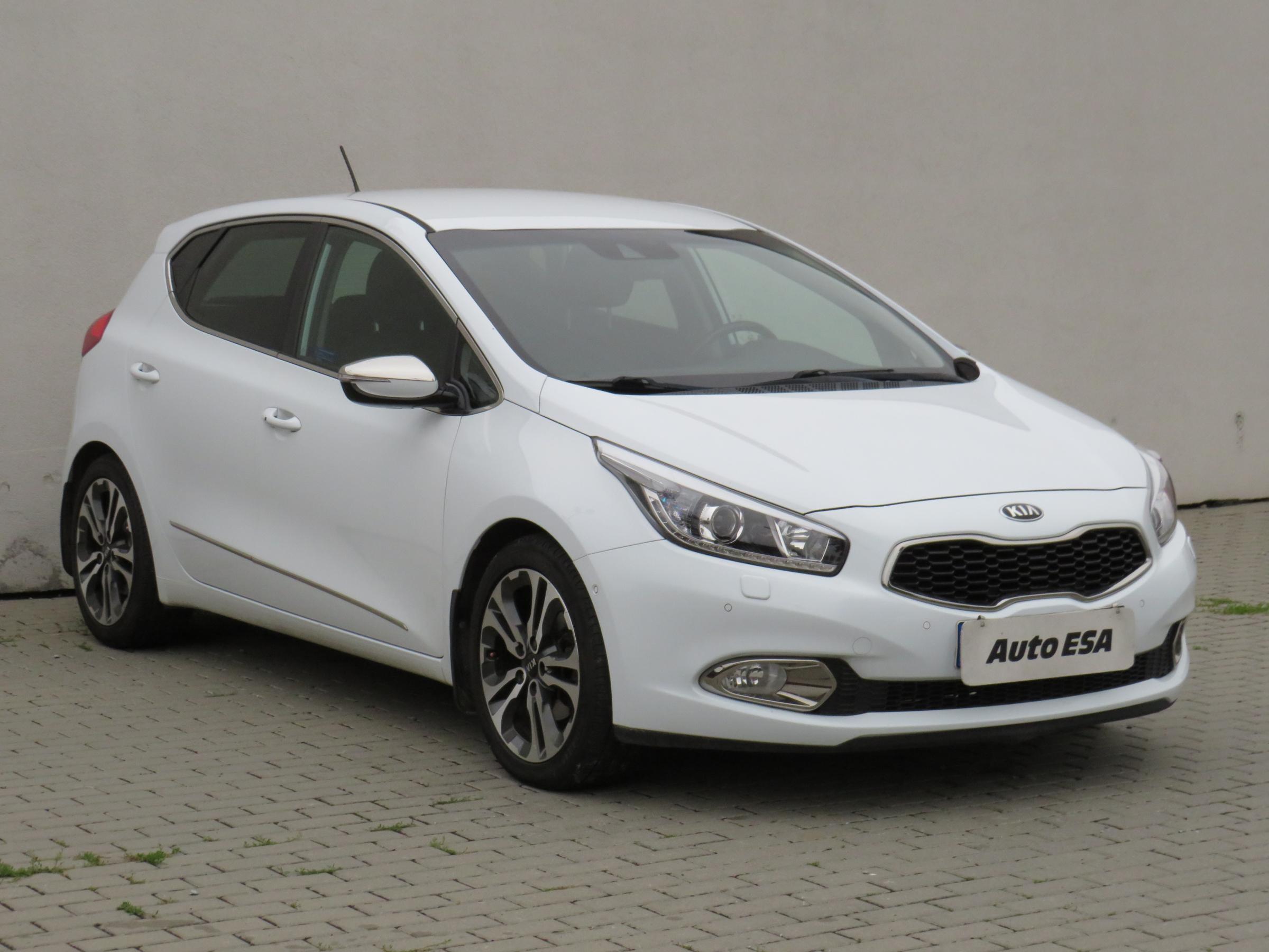 Kia Cee´d, 2013 - celkový pohled
