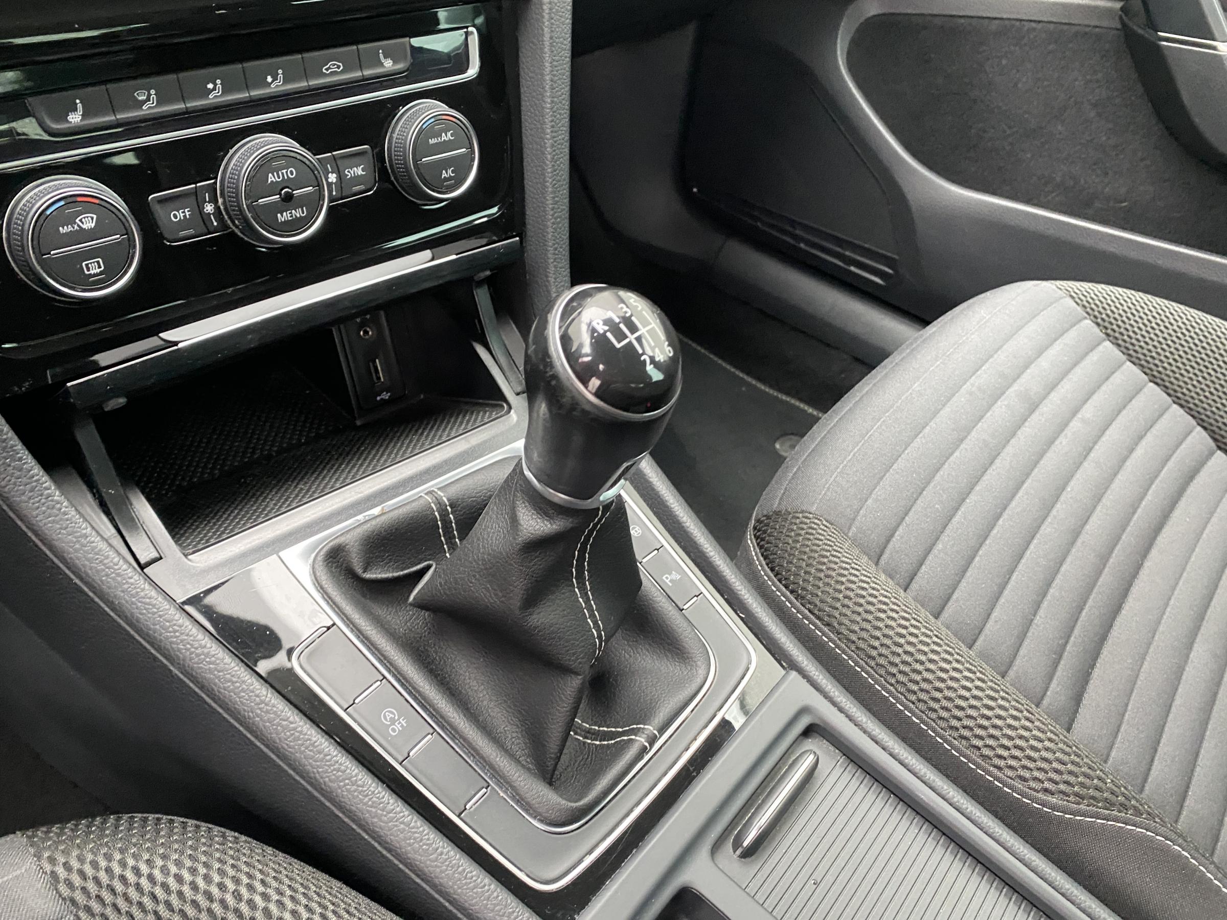 Volkswagen Golf, 2015 - pohled č. 16