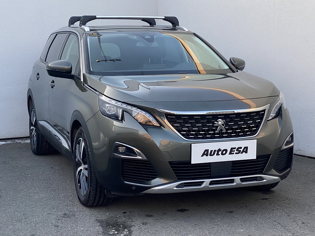 Peugeot 5008 1.5 HDi Allure 7míst