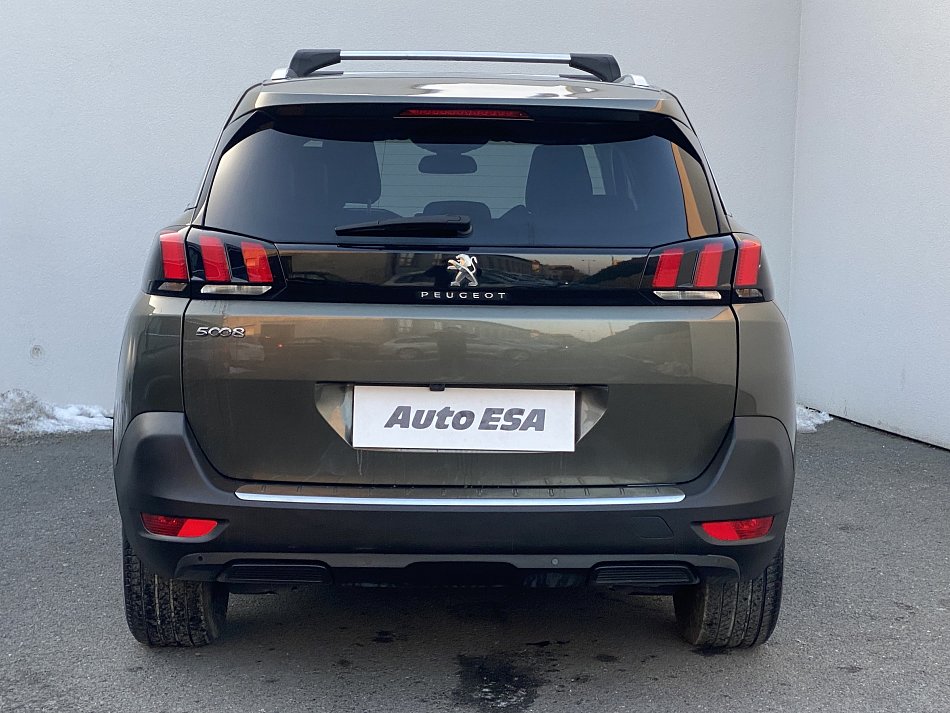 Peugeot 5008 1.5 HDi Allure 7míst