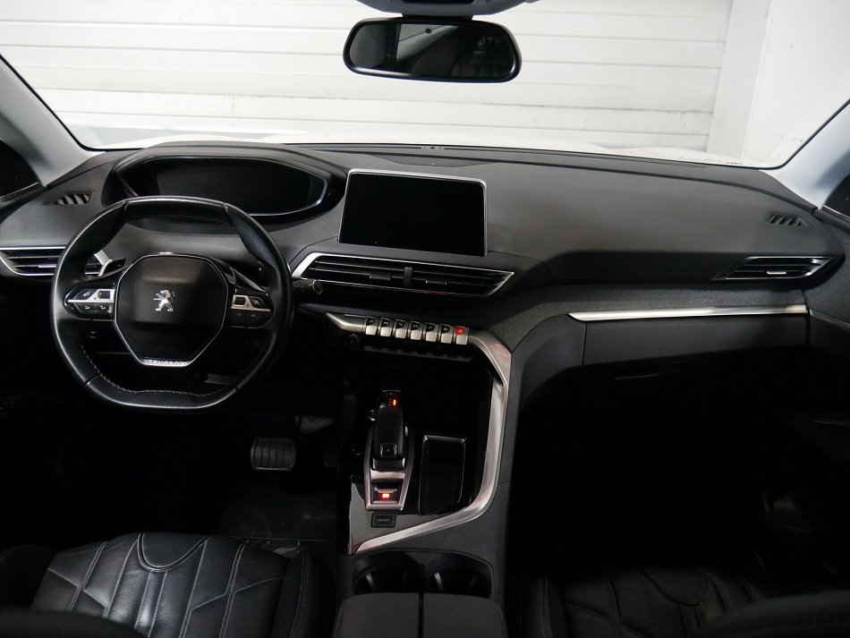 Peugeot 3008 1.2 PT Allure