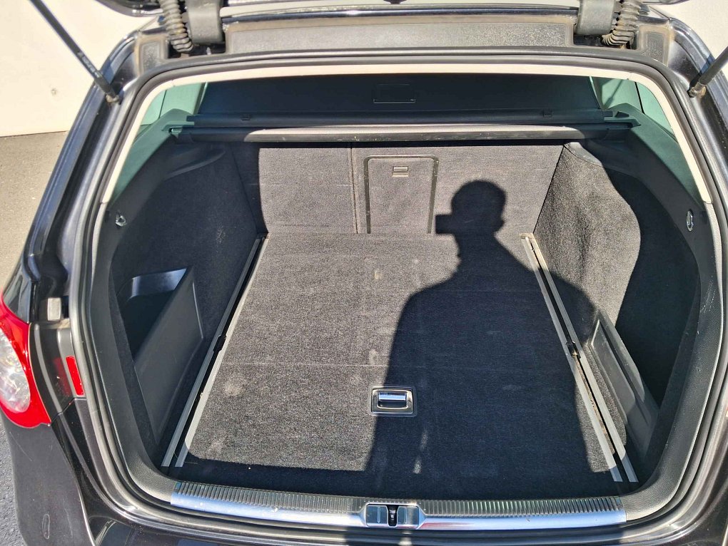 Volkswagen Passat 2.0 TDi Sport