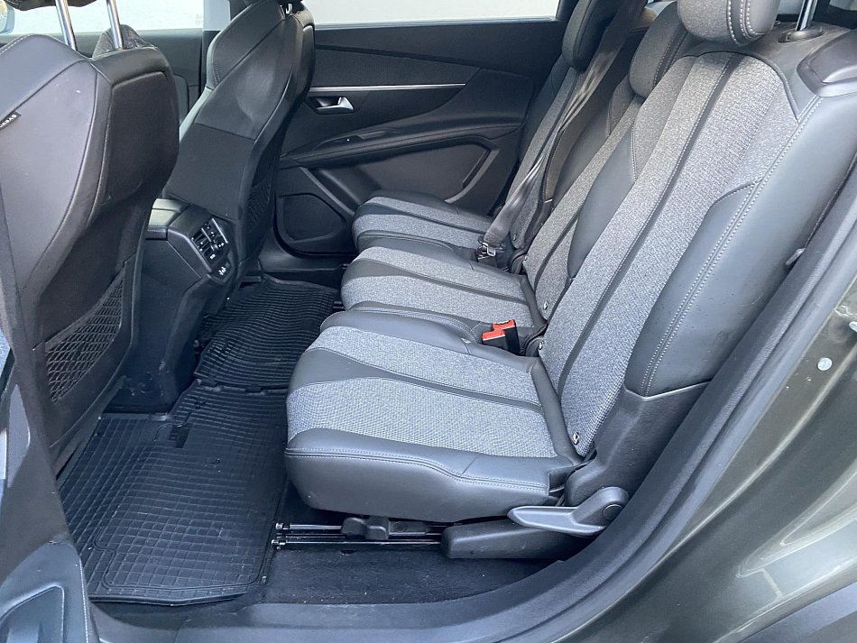 Peugeot 5008 1.5 HDi Allure